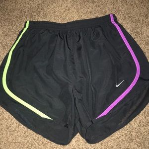 Black nike shorts
